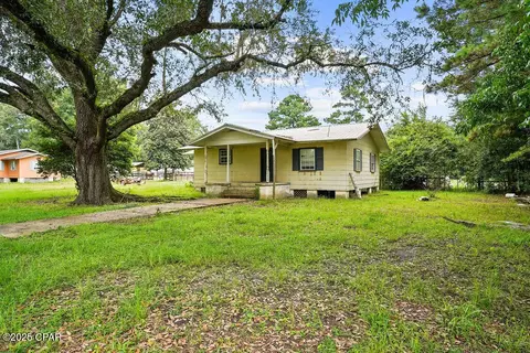 719 E Nebraska Ave, Bonifay, FL 32425
