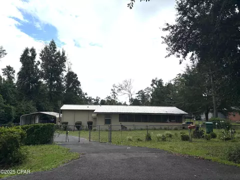 1966 Lockey Ave, Sneads, FL 32460