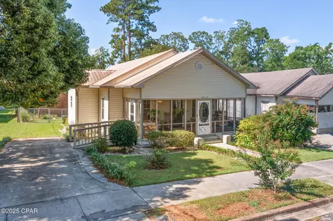 4369 Milner St, Marianna, FL 32446
