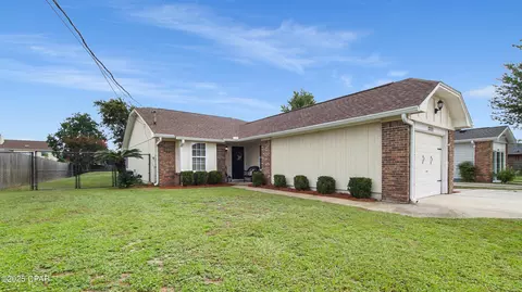 2531 E 37th St, Panama City, FL 32405