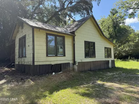 4157 Old Cottondale Rd, Marianna, FL 32448