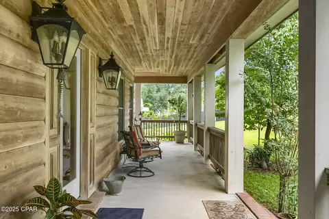 3482 Seminole Ln, Marianna, FL 32448