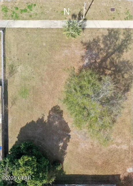 View/Area - 505 E 8th St, Lynn Haven, FL 32444 photo 2 of 10