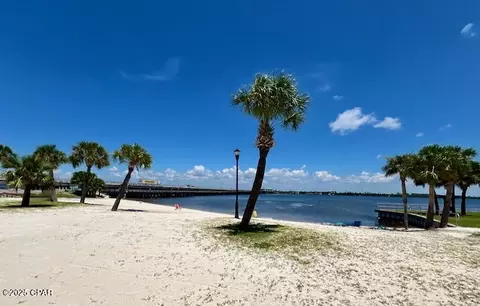 View/Area - 505 E 8th St, Lynn Haven, FL 32444 photo 9 of 10