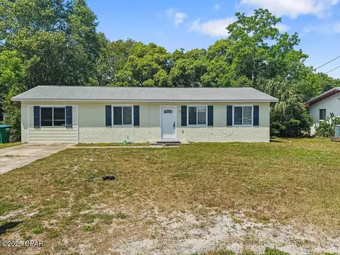 137 Heather Dr, Panama City Beach, FL 32413