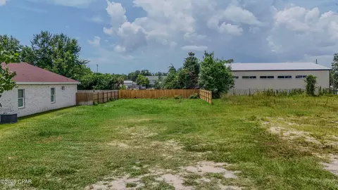 1404 Wisconsin Ave, Lynn Haven, FL 32444