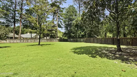 Exterior - 258 Wava Ave, Niceville, FL 32578 photo 3 of 7