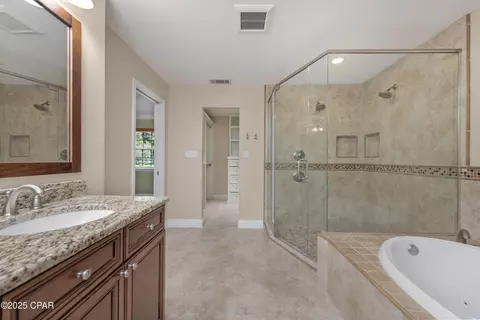 Bath - 258 Wava Ave, Niceville, FL 32578 photo 5 of 8