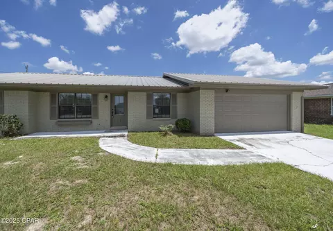 5023 Rachelle Cir, Panama City, FL 32404