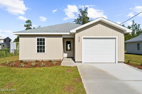 925 Bonnie Dr, Panama City, FL 32404