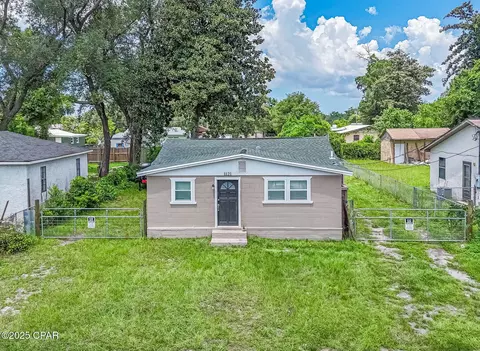 1121 Bay Ave, Panama City, FL 32401