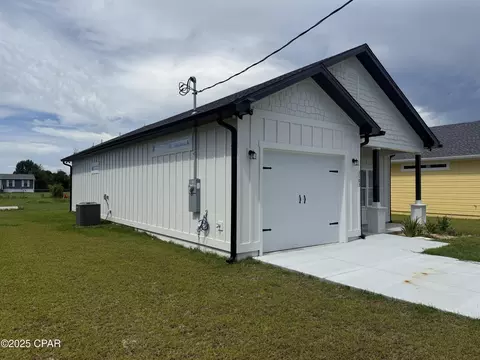 3103 E 8th St, Panama City, FL 32401