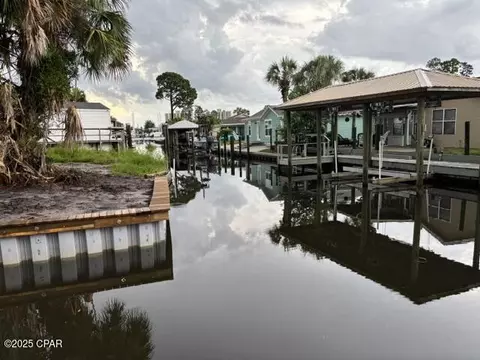6707 Sunrise Dr, Panama City Beach, FL 32407