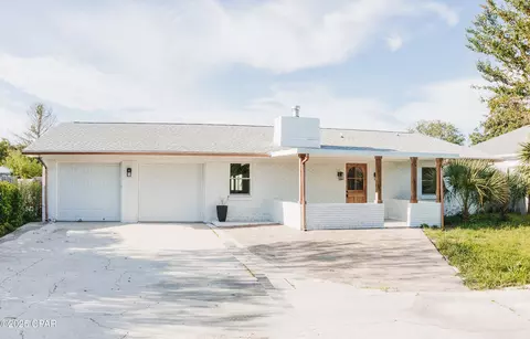 124 Downing St, Panama City Beach, FL 32413