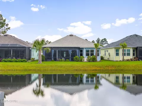 8733 Weekend Dr, Panama City Beach, FL 32413