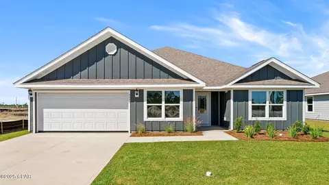 6493 Haskins Dr, Panama City, FL 32404
