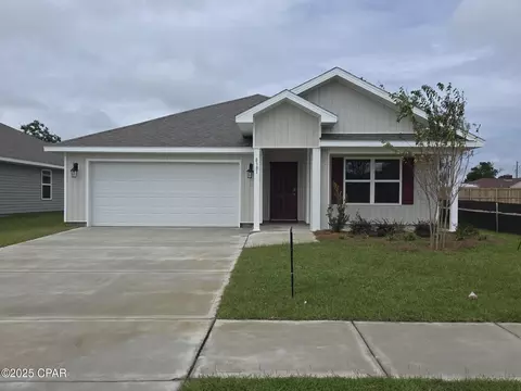 8371 Park Place Dr, Panama City, FL 32404