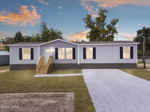 3715 E 4th Street St, Panama City, FL 32401