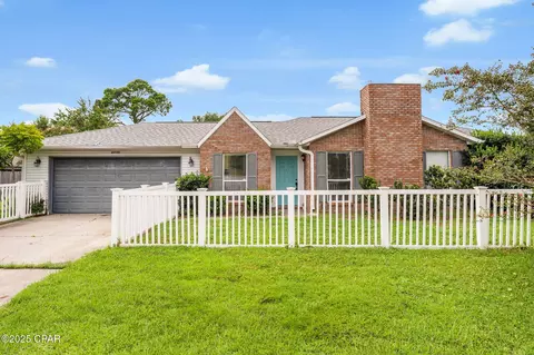 4035 Woodridge Rd, Panama City, FL 32405