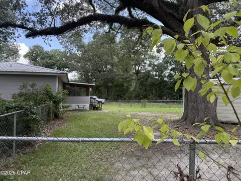 Exterior - 5947 Highway 2, Bascom, FL 32423 photo 9 of 13