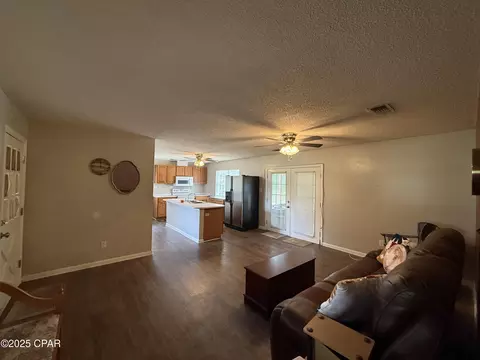 Living - 5947 Highway 2, Bascom, FL 32423 photo 3 of 5