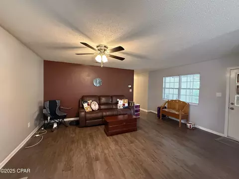 Living - 5947 Highway 2, Bascom, FL 32423 photo 2 of 5