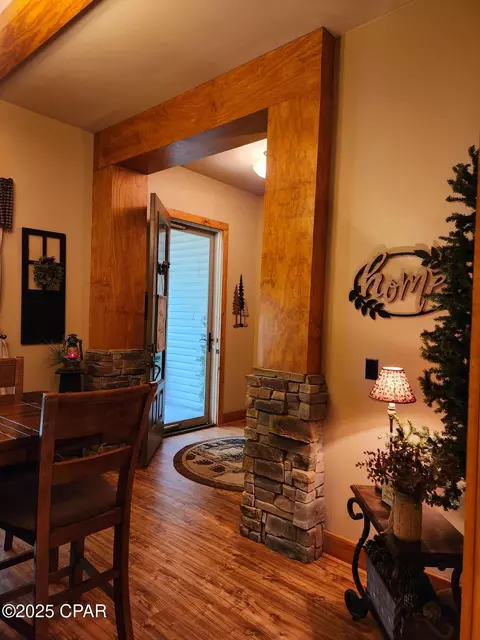 Entry Way - 3359 Antler Trl, Chipley, FL 32428 photo 2 of 5
