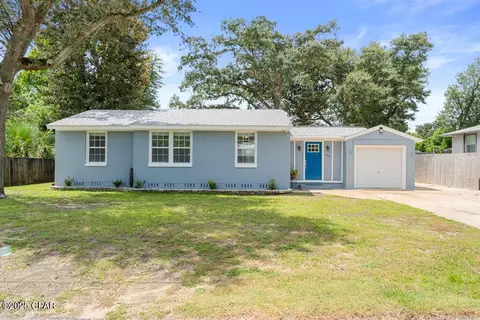 105 N Marie Dr, Panama City, FL 32401