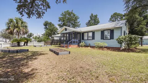 1700 Billings Ave, Panama City, FL 32401
