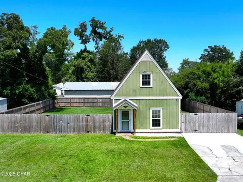 4376 Wilton St, Marianna, FL 32446