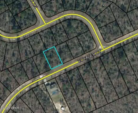 000 Voyager Ct, Chipley, FL 32428