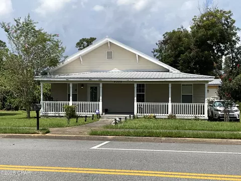 4388 Clinton St, Marianna, FL 32446