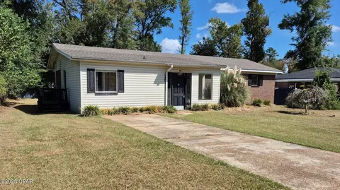 4484 Lime St, Marianna, FL 32446