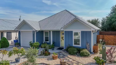 8505 Lydia Ln, Panama City, FL 32408