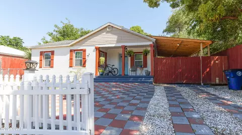 1424 W 11th St, Panama City, FL 32401