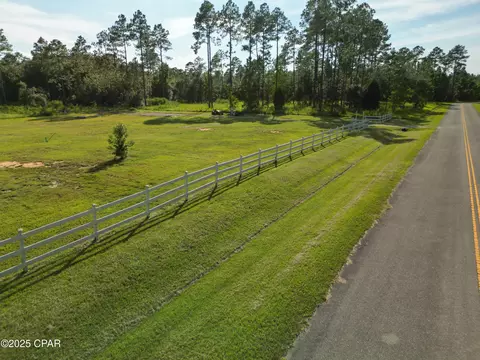 4477 Cypress Crossing Rd, Vernon, FL 32462