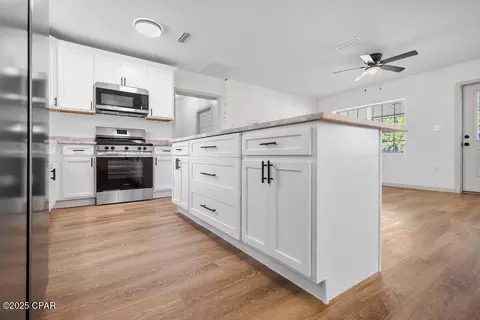 Kitchen - 1465 Old Mill Rd, Chipley, FL 32428 photo 6 of 6