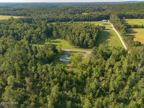 View/Area - 1465 Old Mill Rd, Chipley, FL 32428 photo 6 of 7
