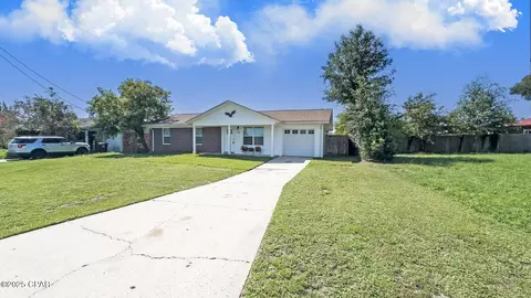 4002 E 10th St, Panama City, FL 32404