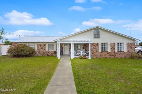 1202 Michigan Ave, Lynn Haven, FL 32444