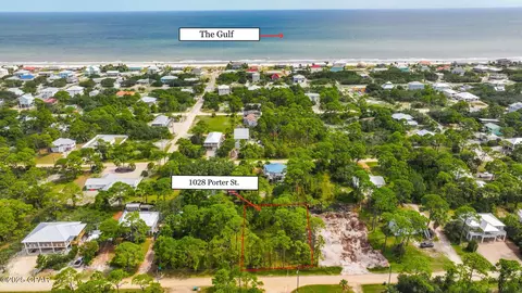 1028 Porter St, East Point, FL 32328