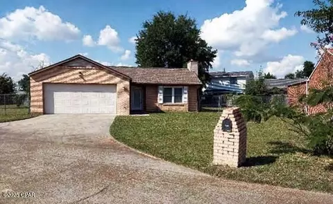4043 Woodville Ln, Panama City, FL 32405