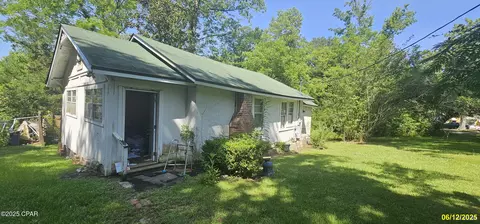 104 Drury Ln, Chattahoochee, FL 32324