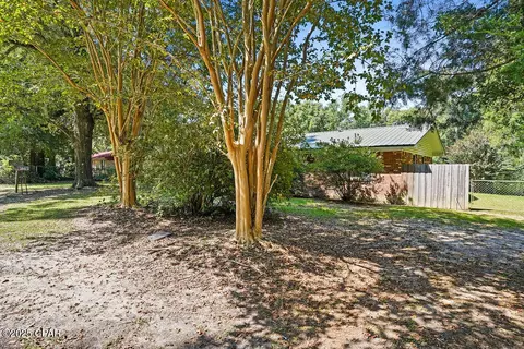 Exterior - 500 N 2nd St, Chipley, FL 32428 photo 2 of 6