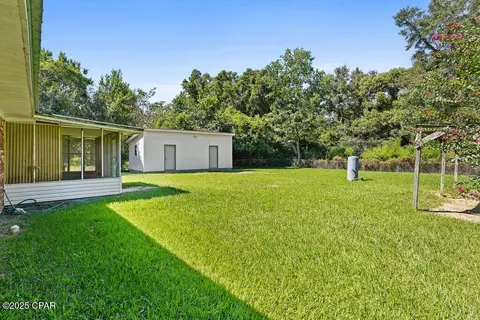 Exterior - 500 N 2nd St, Chipley, FL 32428 photo 6 of 6