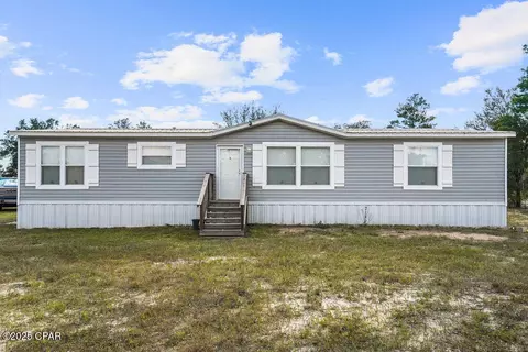 3120 Crystal Lake Dr, Chipley, FL 32428