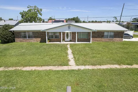 6433 Hiwassee St, Panama City, FL 32404