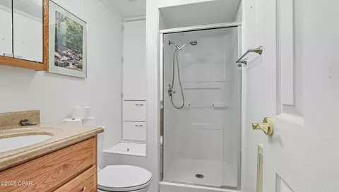 Bath - 1730 Firetower Rd, Chipley, FL 32428 photo 3 of 4