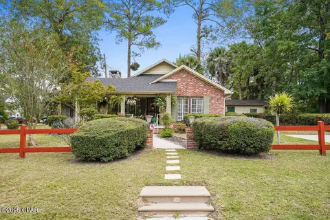 110 W Michigan Ave, Bonifay, FL 32425