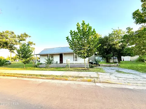 2810 E 2 Nd Ct, Panama City, FL 32401